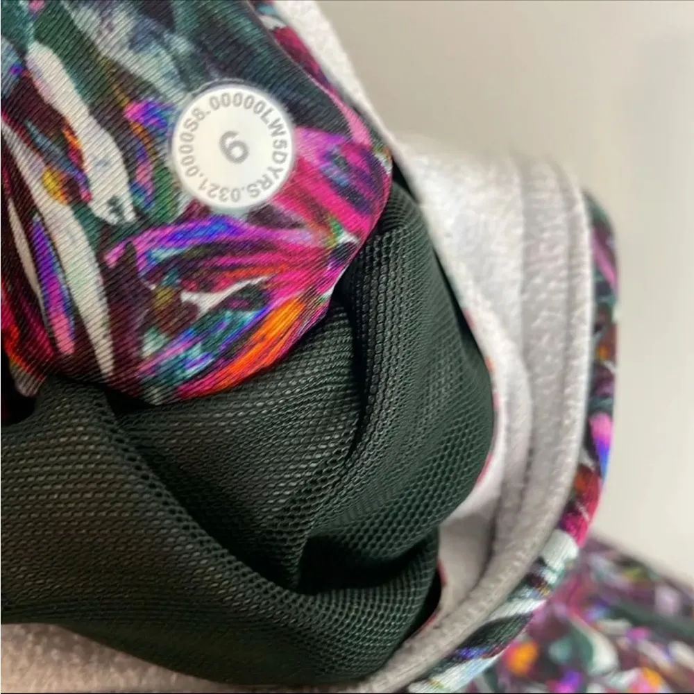 Lululemon Base Pace 28” fleece legging size 6 Floral Electric Pink - Image 4