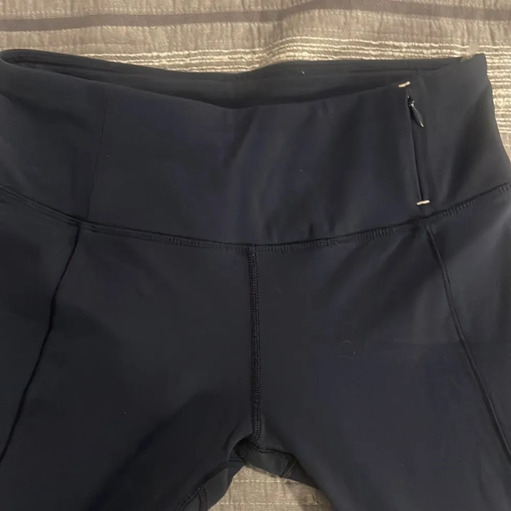 CALIA by Carrie Underwood Navy Blue Capri Leggings Size Small EUC #6875 - Image 4