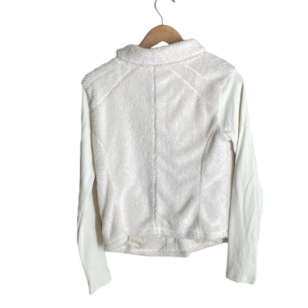 Alo Yoga Fleece Solstice Jacket in Natural White - Image 3