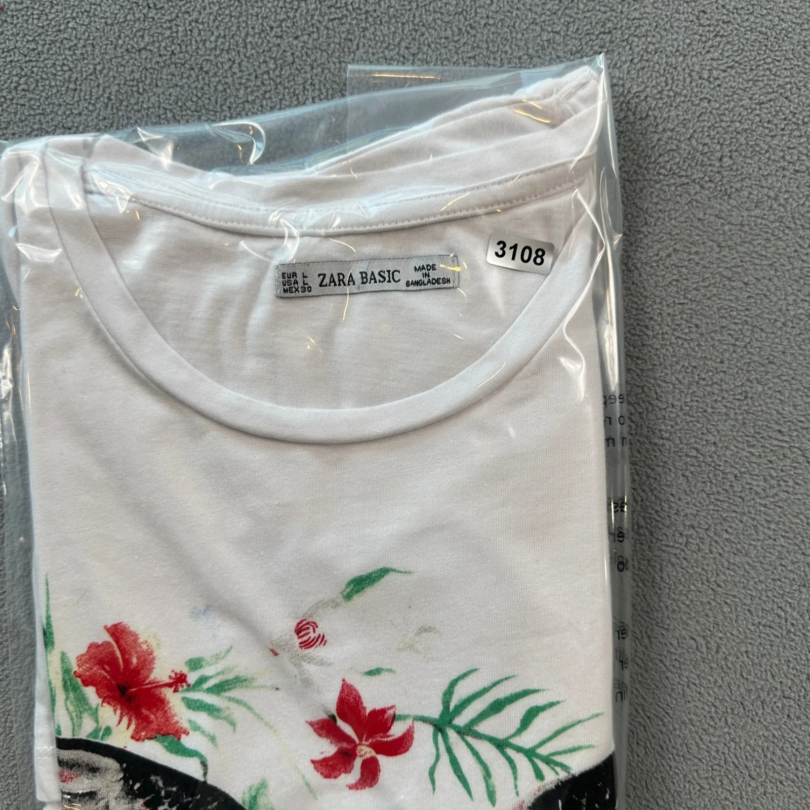 ZARA Basic T Shirt Bundle Set Womens L White Graphic Magazine Floral Print NWOT Size L - Image 14