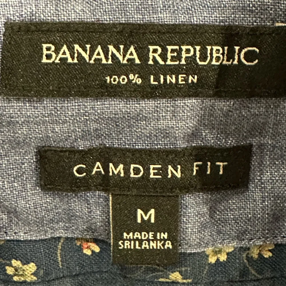 Banana Republic 100%  Camden Fit Linen Floral print button down long sleeve top - Image 7