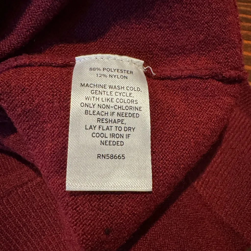Nordstrom Rack Burgundy V-Neck Pullover Sweater Women’s Small - Image 4
