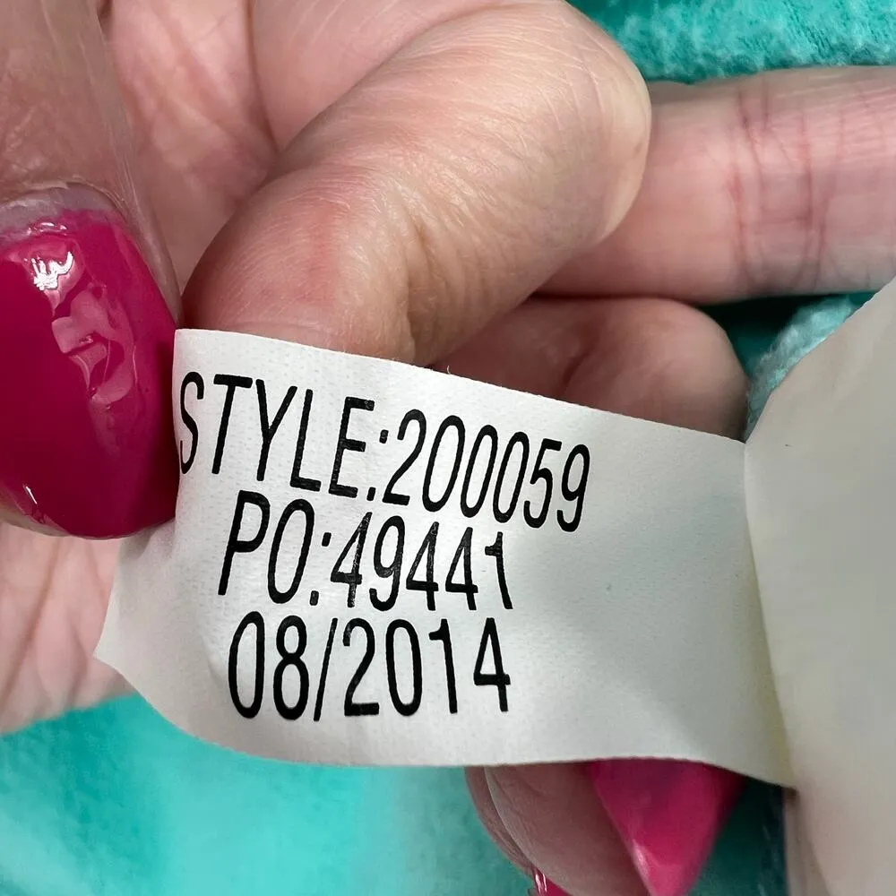 Vineyard Vines Sea Foam Green Soft Fleece Vest whale logo women’s size medium - Image 7