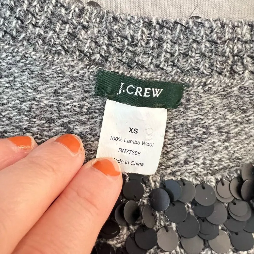 J. Crew Gray Embellished Neckline Lambs Wool Long Sleeve Sweater Size XS - Image 8