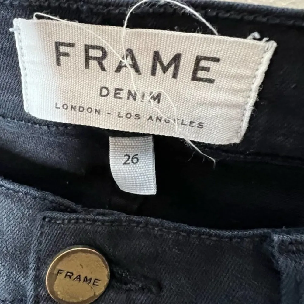 Frame Denim Le Skinny De Jeanne Jeans In Film Noir Black Distressed size 26 - Image 7