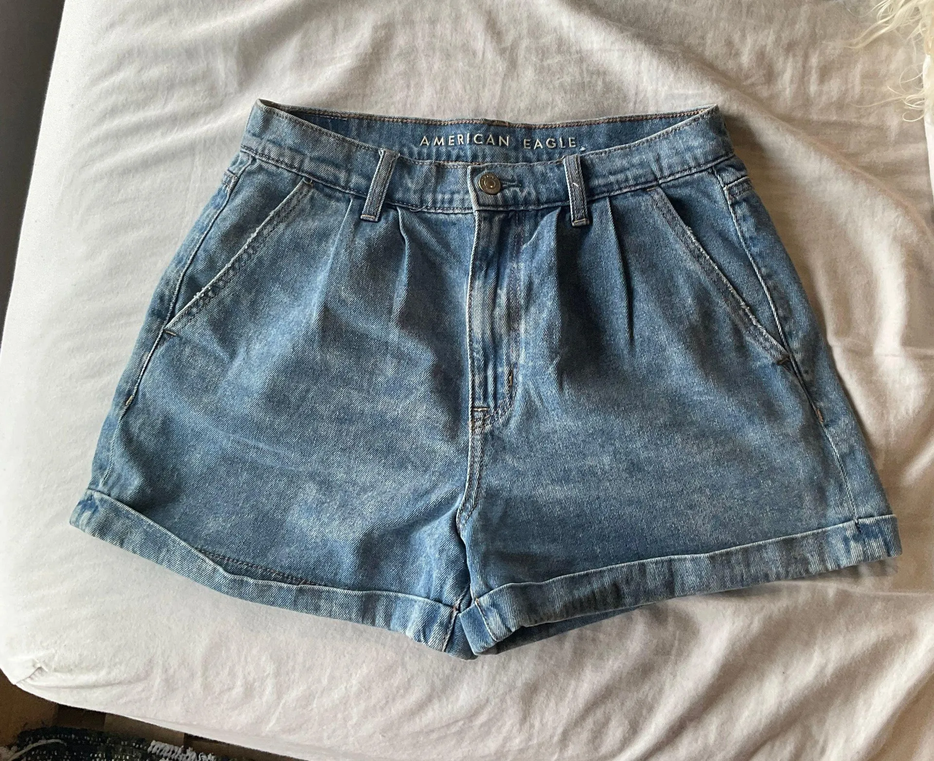 American Eagle Mom Shorts - Image 2