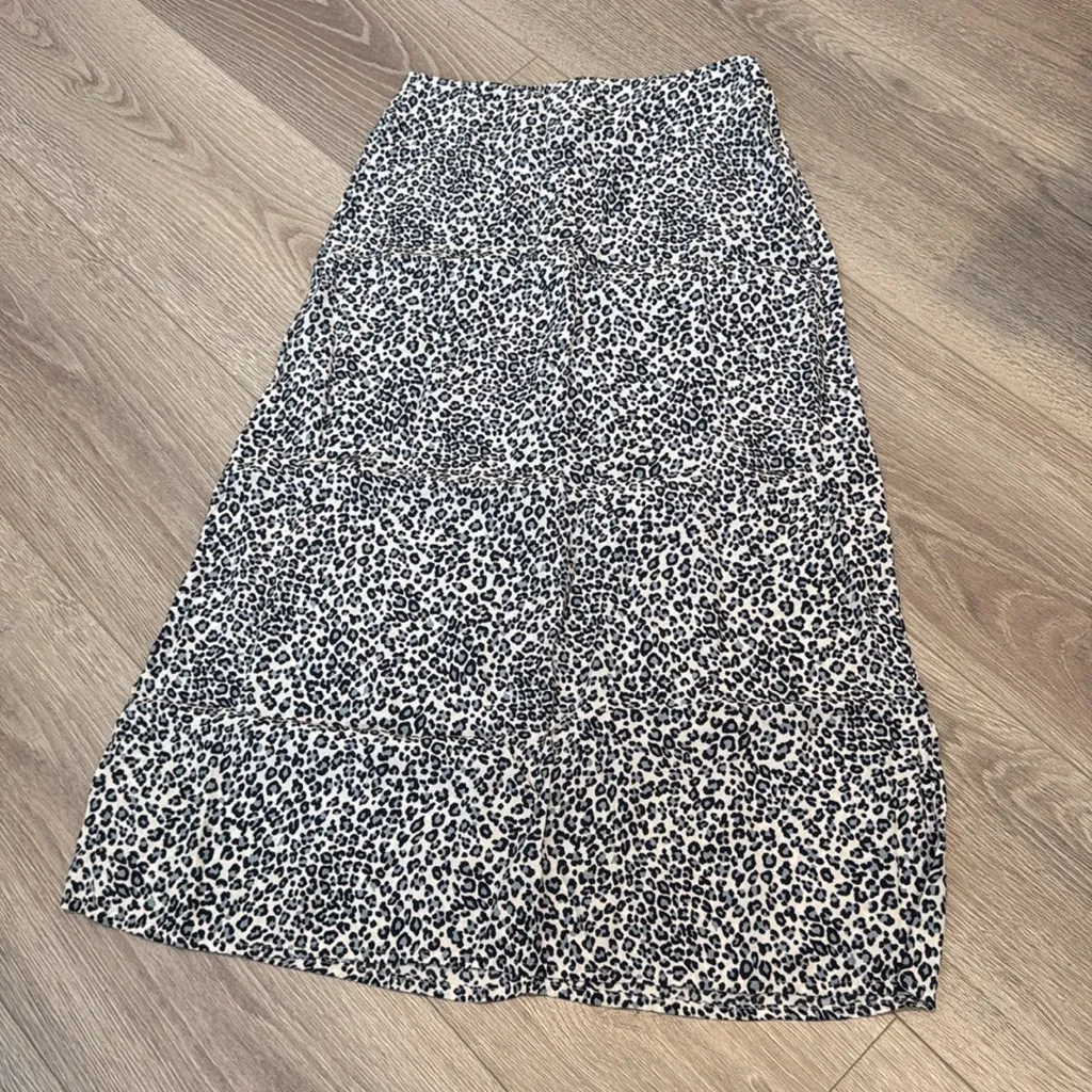 Brandy Melville Phoebe Blue Midi Leopard Prink Skirt One Size Small - Image 2