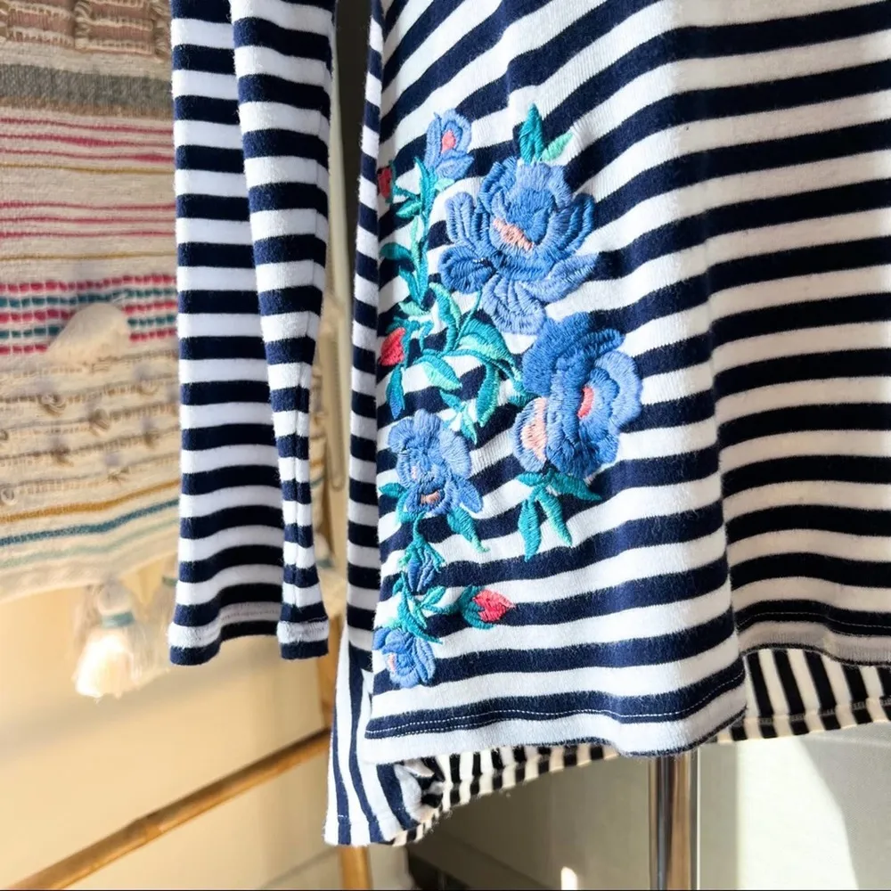 Soft Surroundings Black White Striped Embroidered Long Sleeves Top Women’s Small - Image 2