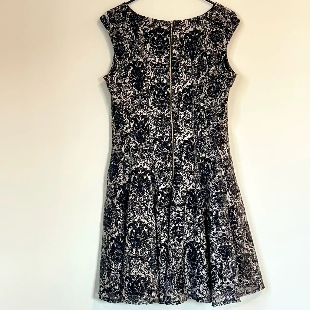 Danny & Nicole Black and White Patterned Mini Dress - Size: 12 - Image 7