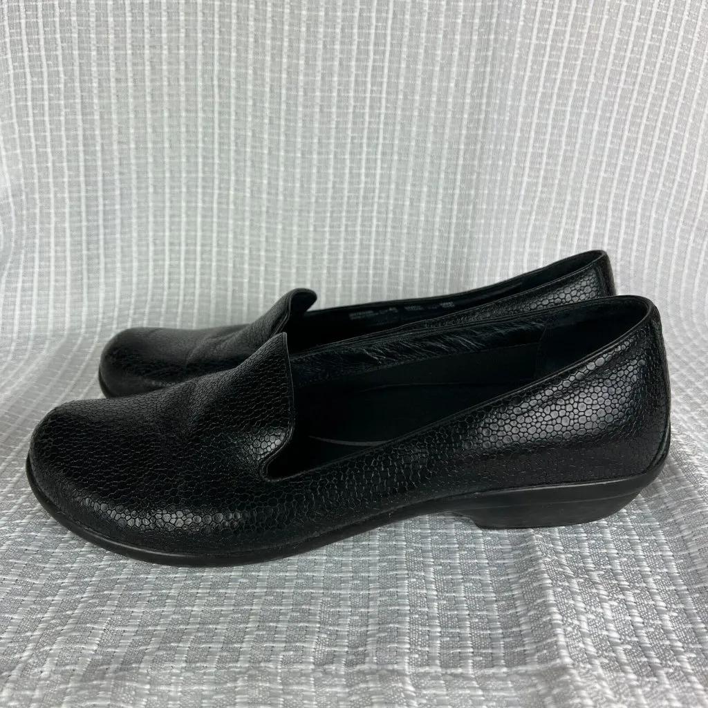 Dansko 40 Loafer Shoes Womens 9.5-10 Olivia Black Leather Slip On Wedge Embossed - Image 5
