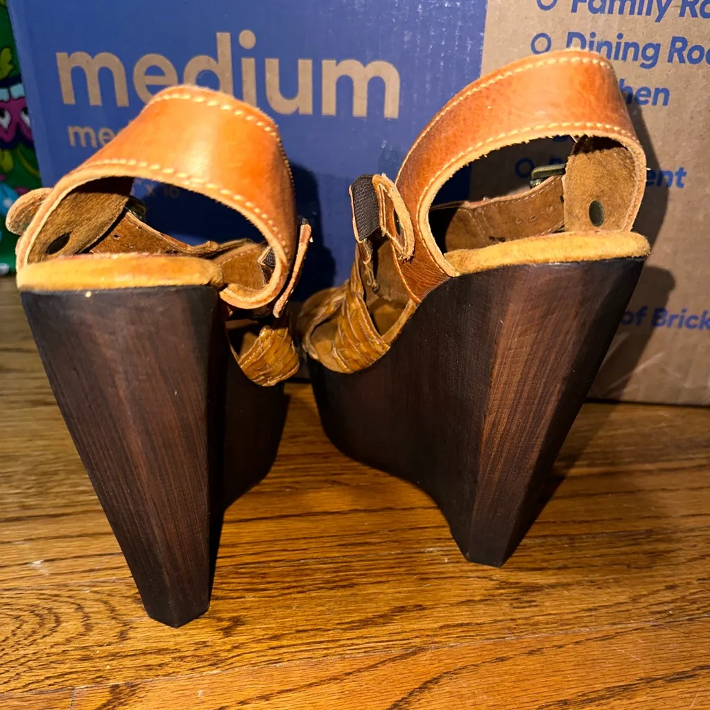 Sbicca Edinger Brown Platform Wedge Sandals Tan Size 9.5 - Image 5