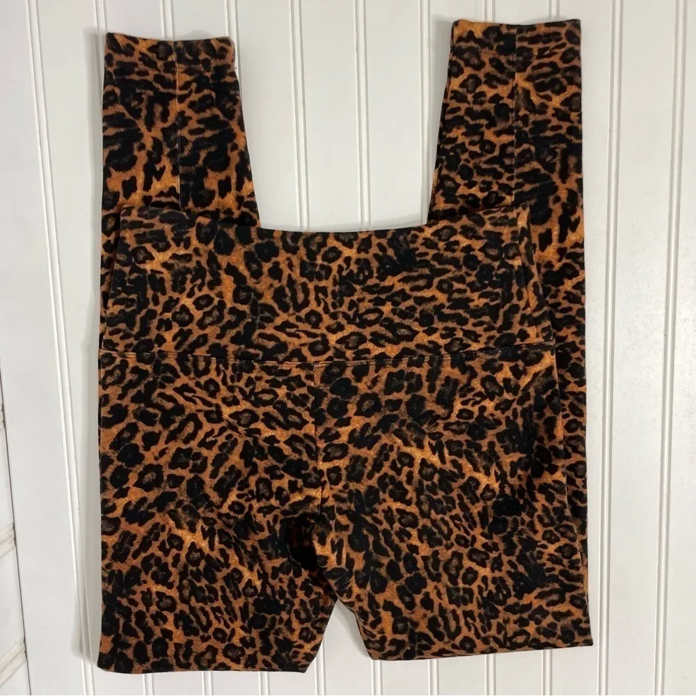 Lysse leopard print leggings size Small 451 - Image 5