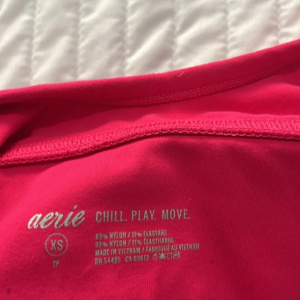 Aerie Women’s Pink Sports Bra Size XS - Image 6