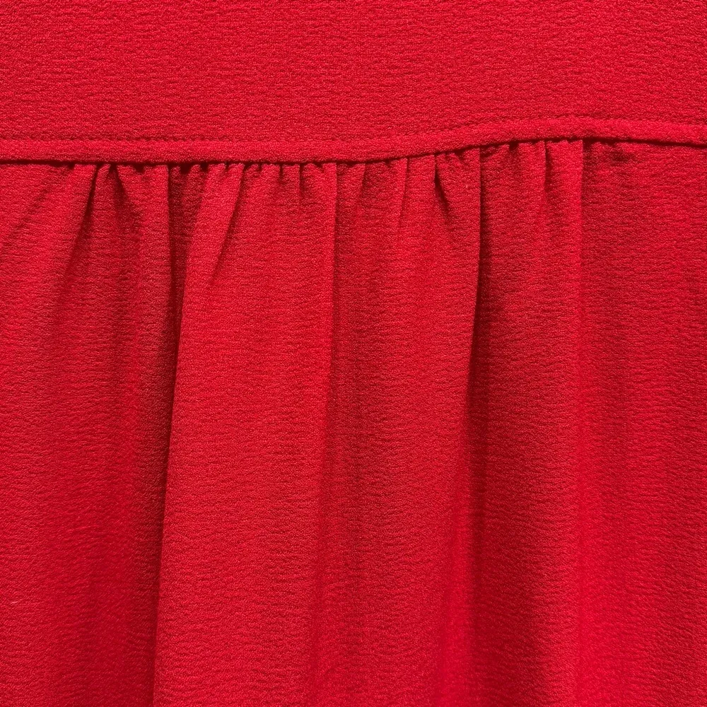 Red Crepe Shift Dress Pleated Back & Shoulders V Neck Half Sleeve London Times - Image 9