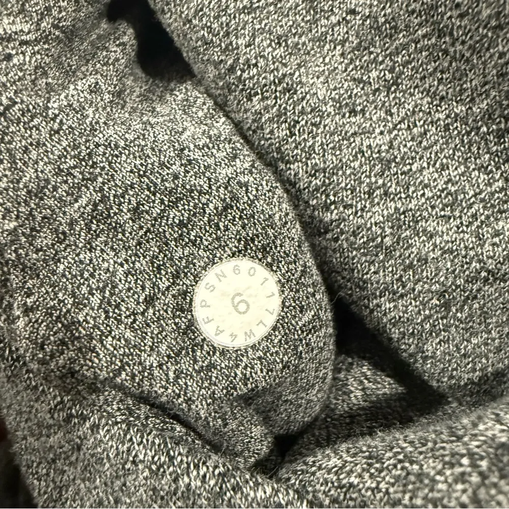 LULULEMON SCUBA HOODIE LIGHT COTTON FLEECE IN HEATHERED SPECKLED BLACK SIZE 6 - Image 12