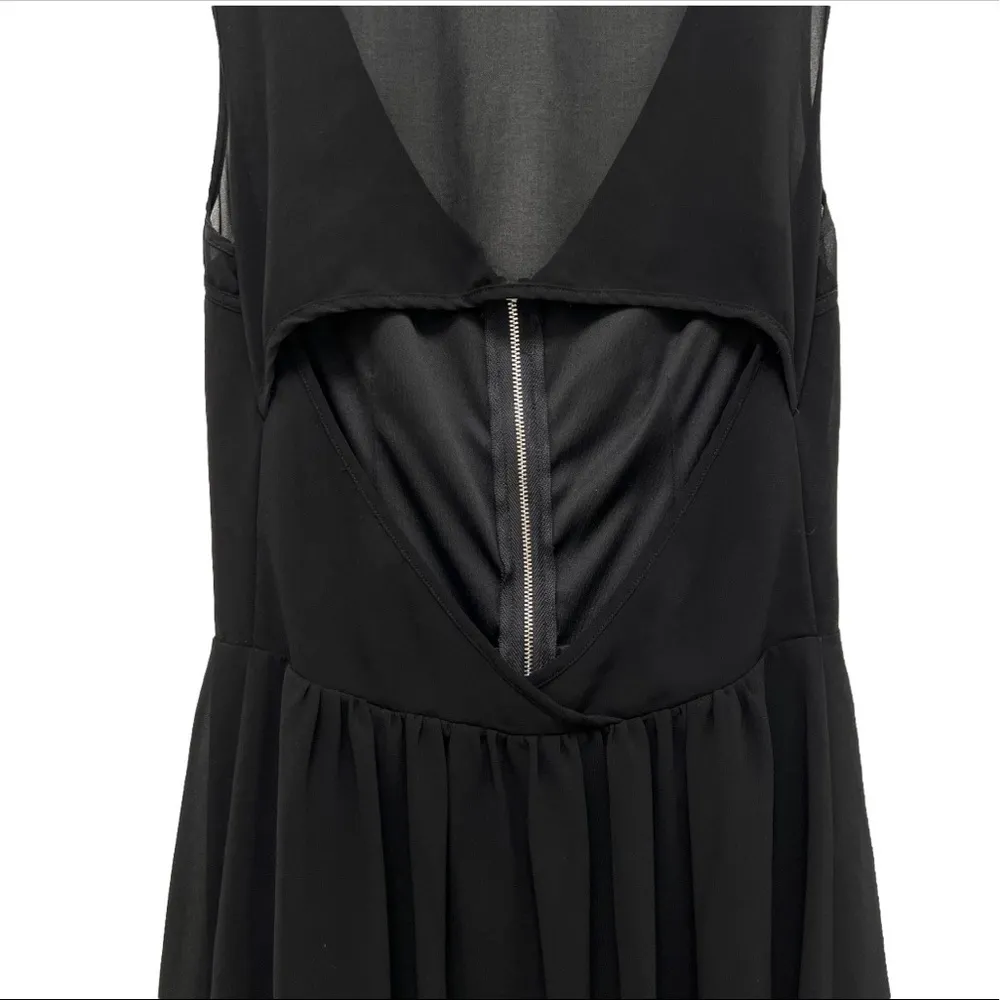 BEBE Fit and Flared Sleeveless Black Dress Open Back Cut Out Date Night Size XS - Image 4