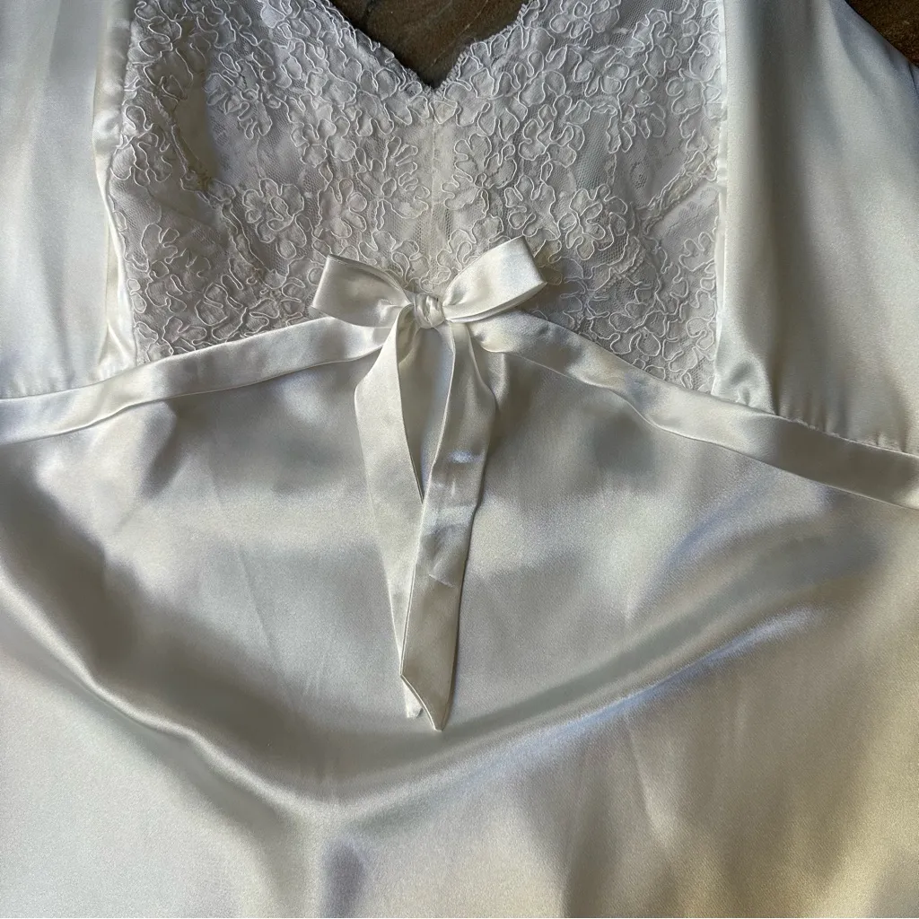 Jones New York Silky Babydoll Chemise Women's Size 2X White Lace Bridal - Image 3