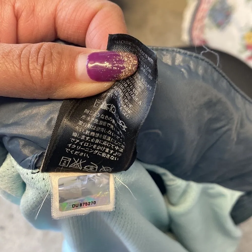 North Face slate blue windbreaker hood tucked in collar water repellent size S - Image 4