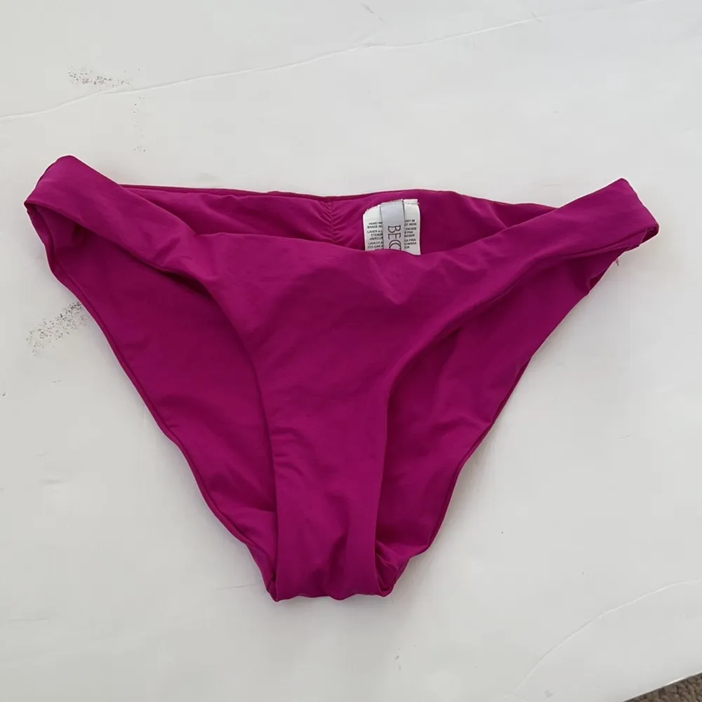 Becca by Rebecca Virtue Pomegranate Adele hipster bikini bottoms XS NWOT - Image 3