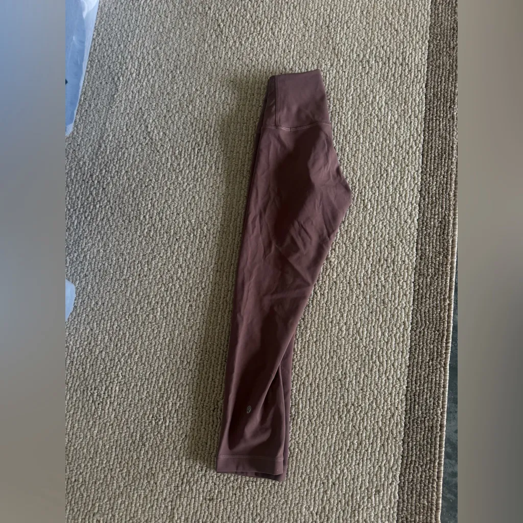 Lululemon Wunder Train Contour Fit High-Rise Crop 21"
Dark Oxide Leggings - Image 4