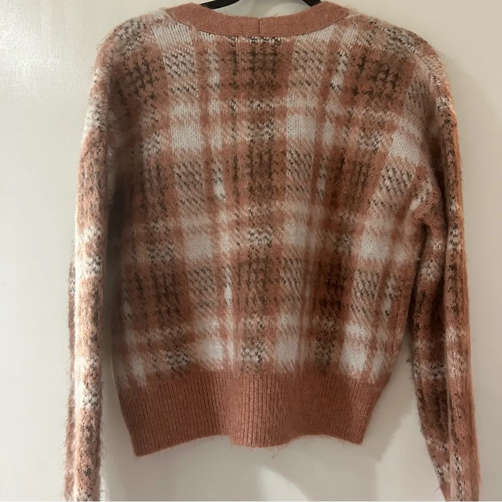 Womens Pink Plaid Cardigan - Image 5