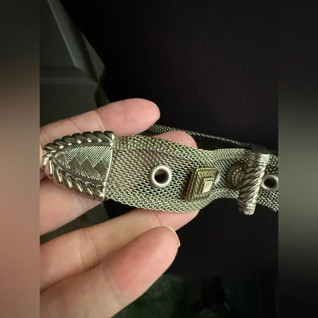 Vintage silver chain mesh studded metal western boho belt, size medium - Image 3