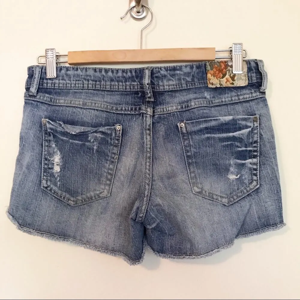 Boho Festival Floral Tapestry Distressed Cottage Cutoffs Denim Jean shorts 27 - Image 4