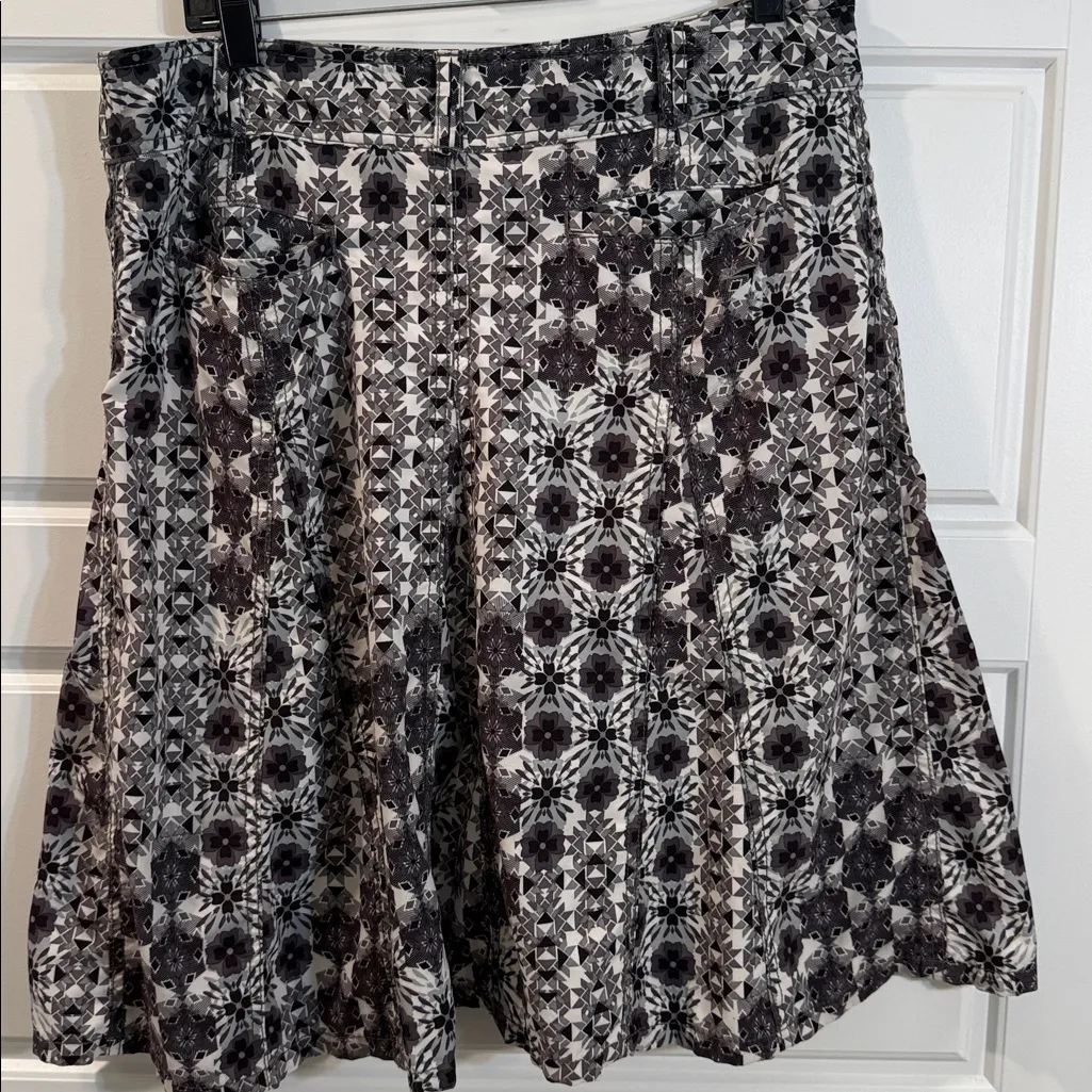 Athleta Printed Whatever Skort Skirt Athletic Skirt Black White Gray 12 Tall - Image 3