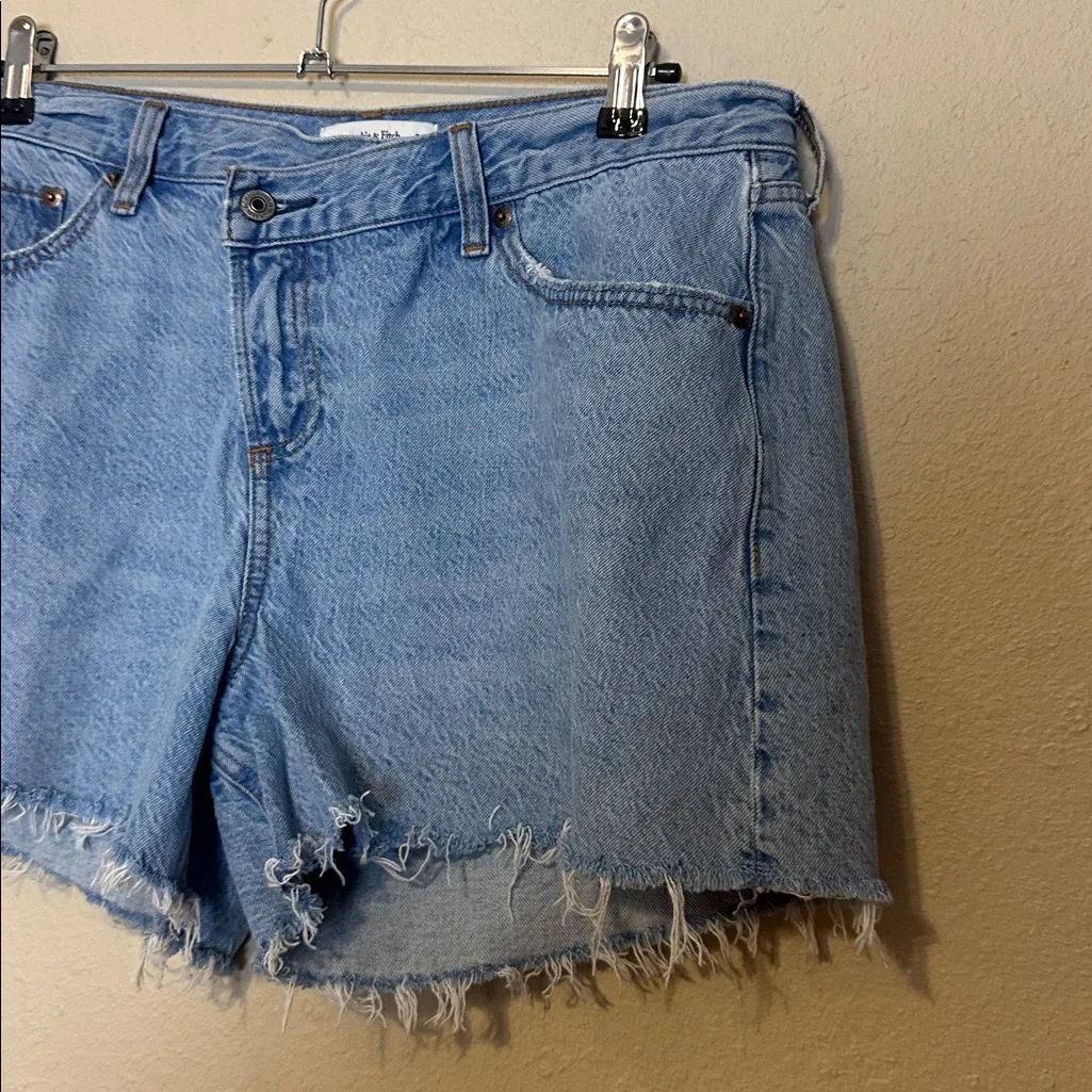 Abercrombie &‎ Fitch The baggy short low rise curve love Size 30 - Image 4