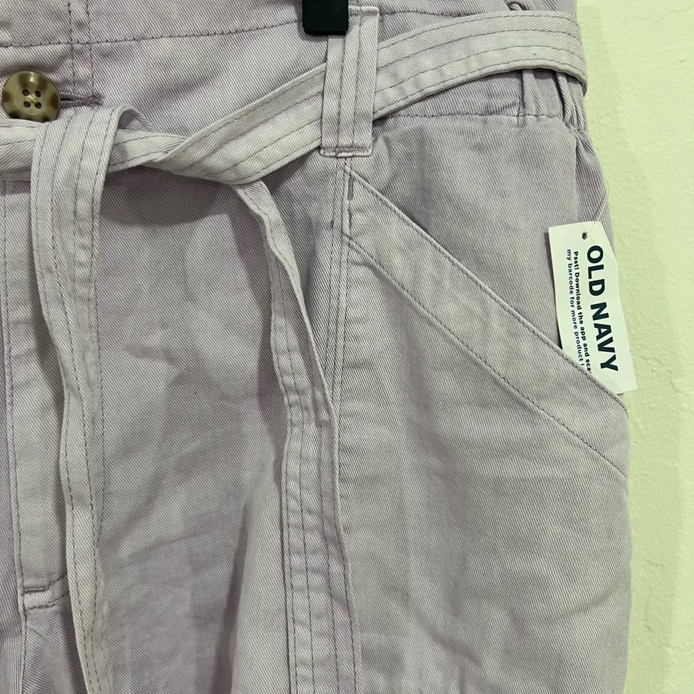 Old Navy Purple Belted High Waisted Twill Shorts Size Large New - Image 4