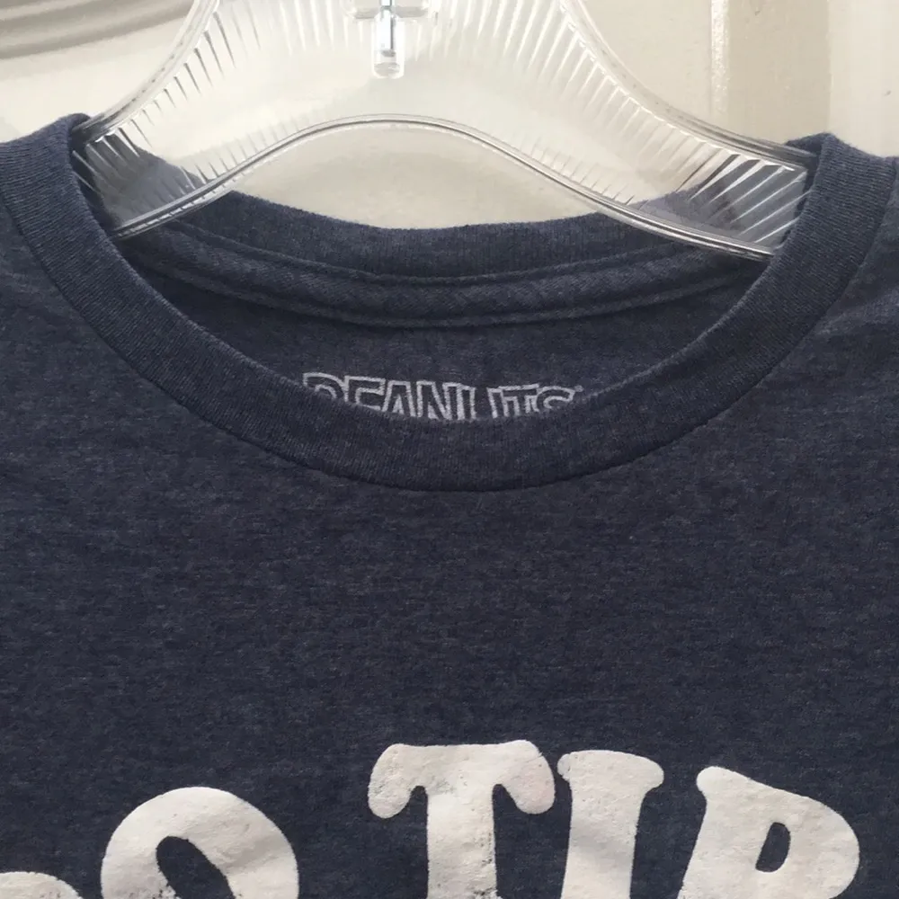 FINAL MARKDOWN Ladies snoopy t shirt small - Image 4