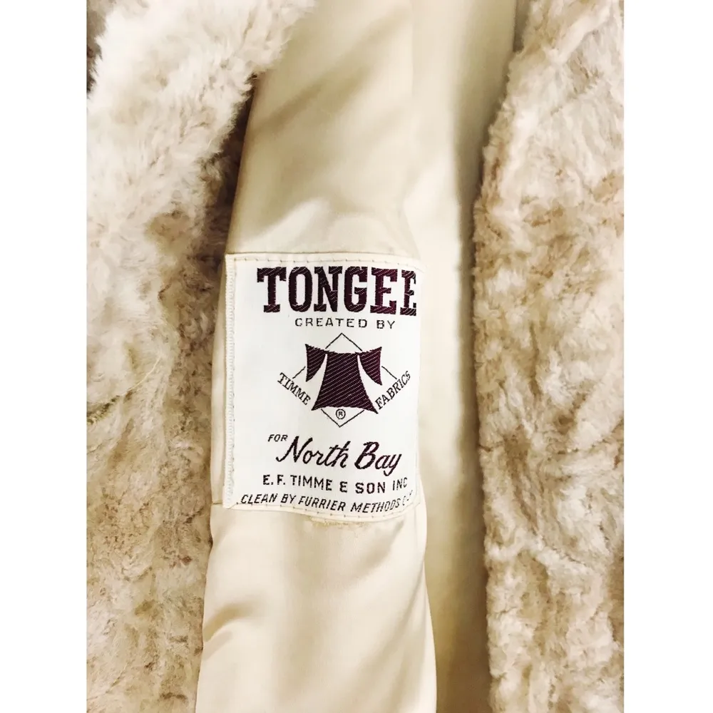 Vintage ‘60’s Genuine Fur Coat | Size S - Image 16