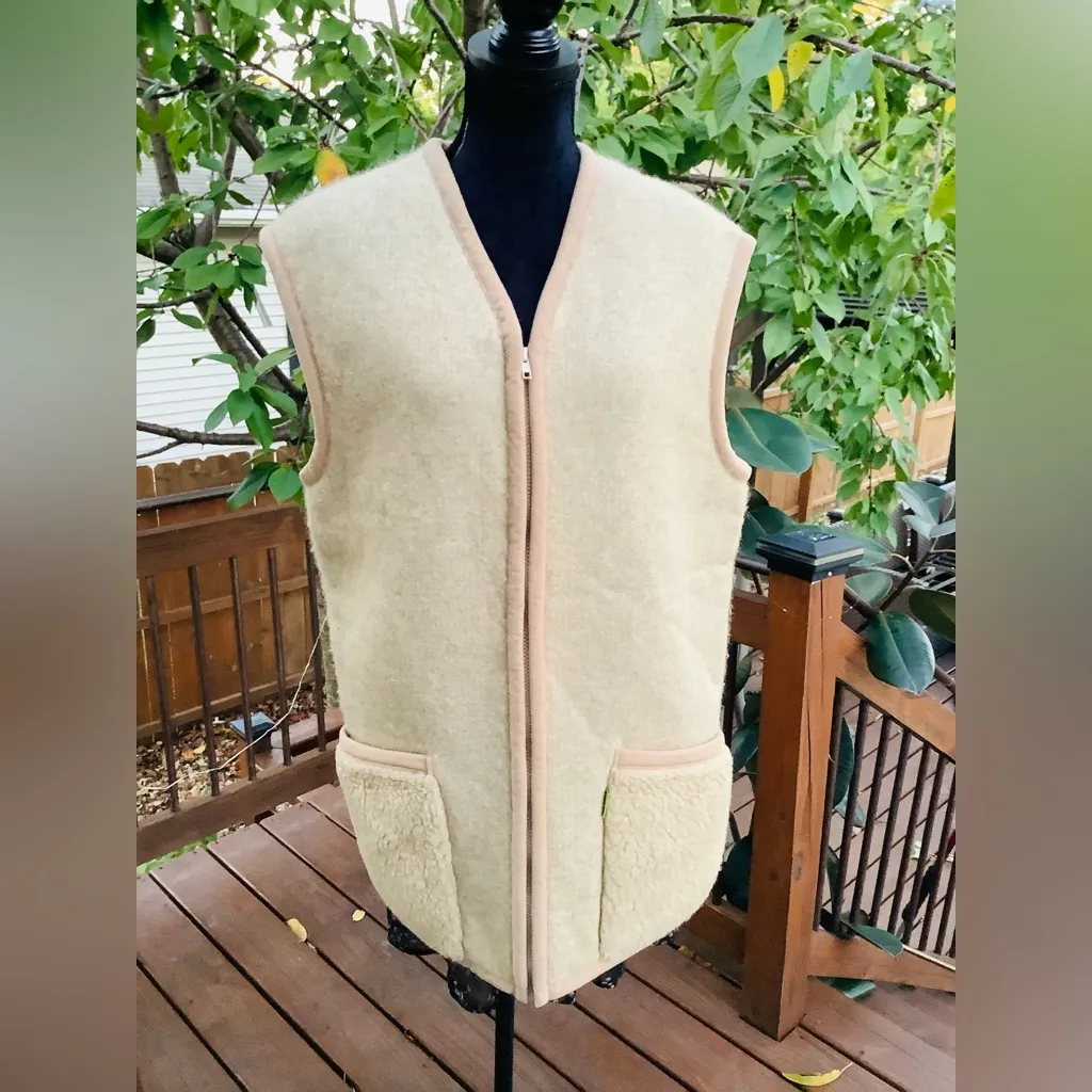 Ultra warm WOOL vest 🐑🐏🐑 Size undefined - Image 3