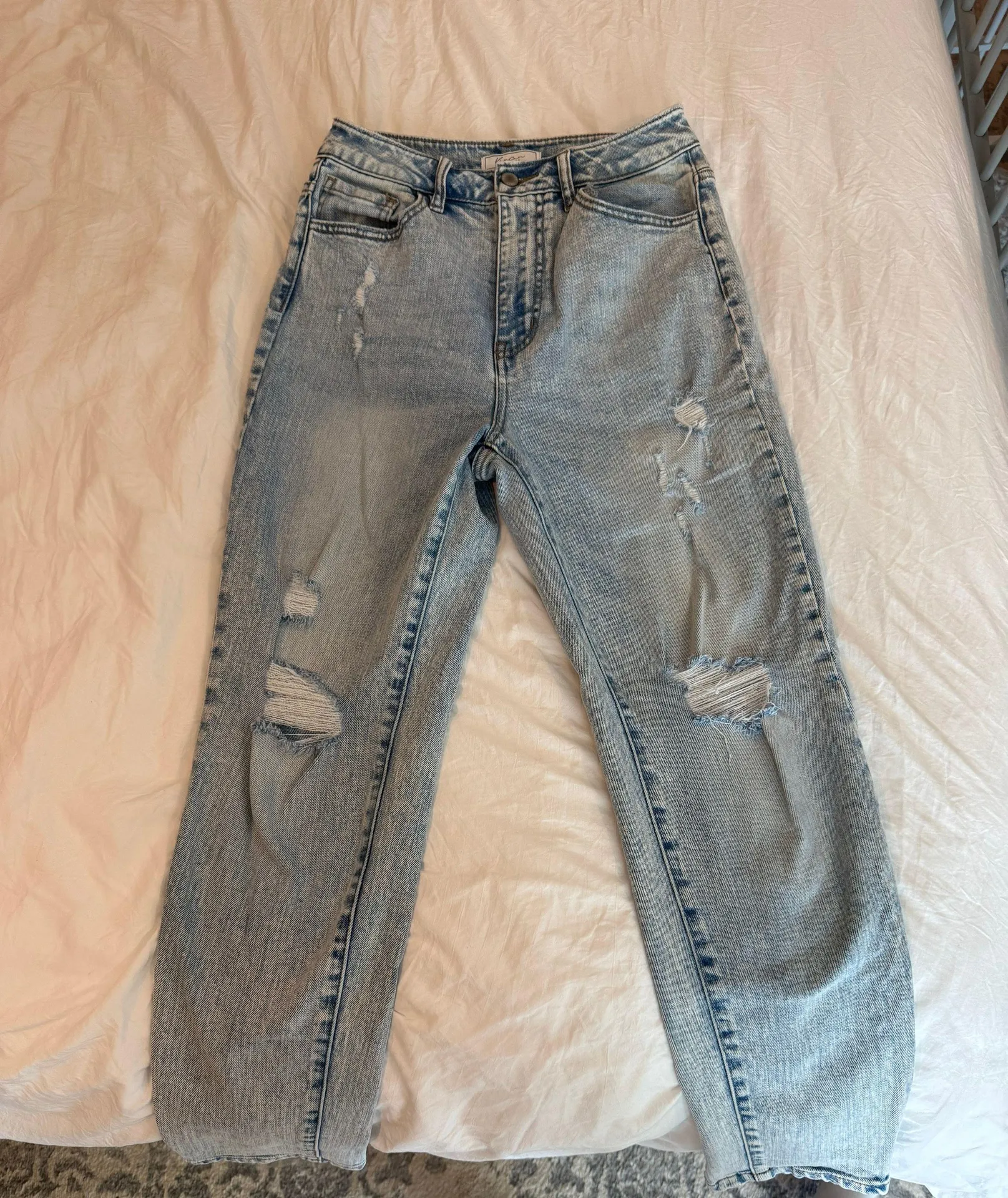 Ultra High Rise Baggy Fit Jeans - Image 3