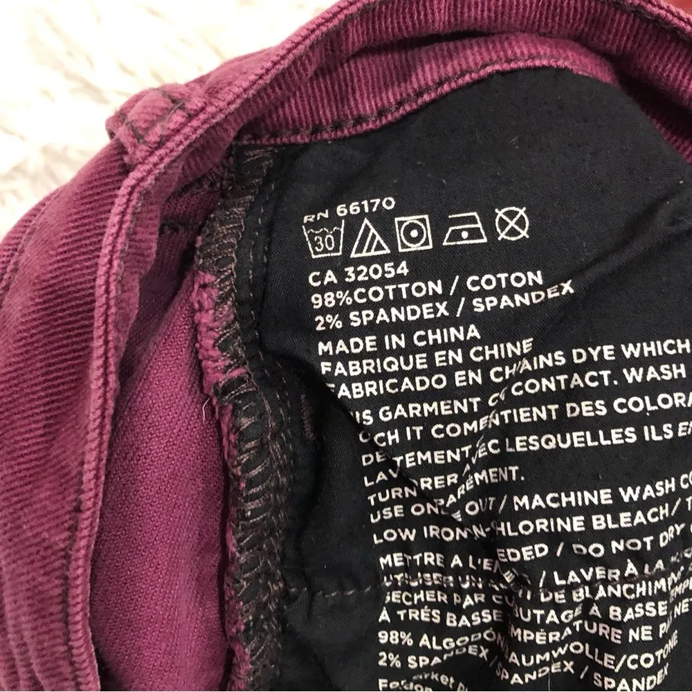 BDG‎ Erin High Rise 5 Pocket Shortie Shorts Purple 25 - Image 6