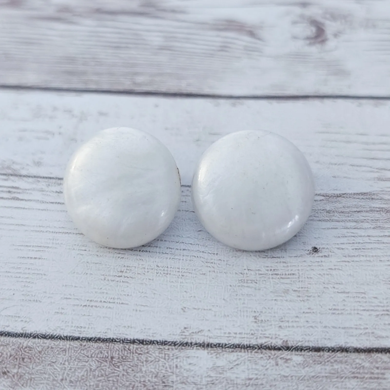 Vintage Clip On Earrings Off White with Slight Pearlescent Finish 7/8" - Image 2