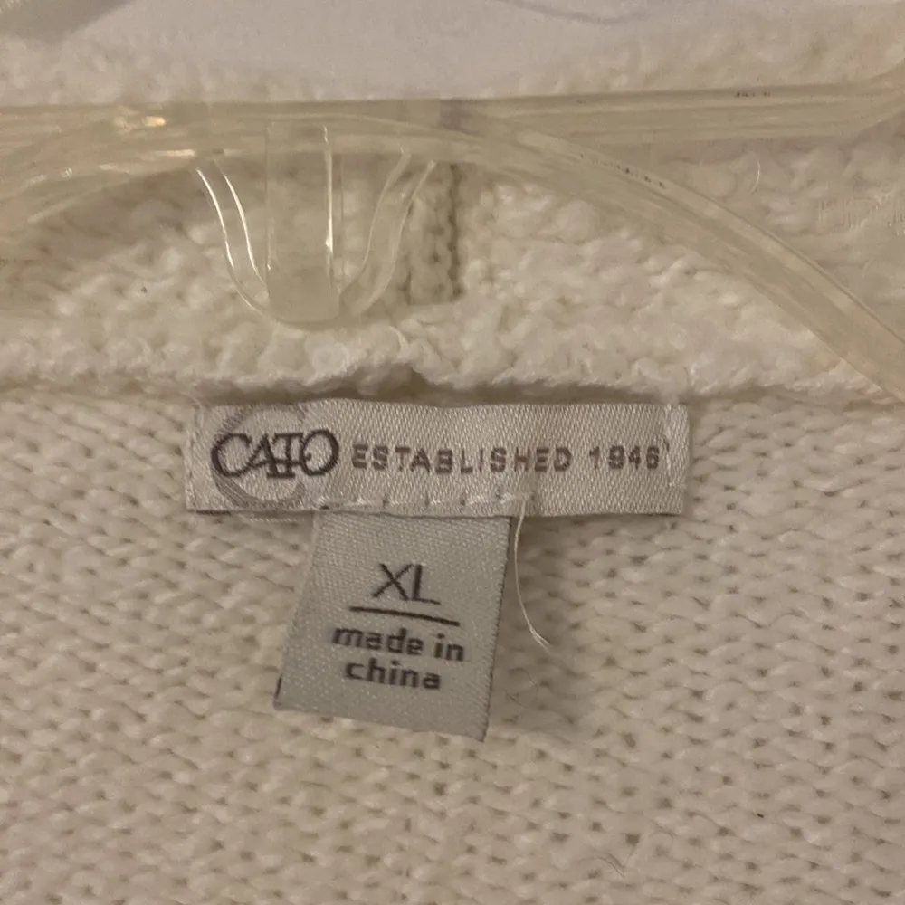 CATO Sweater size XL so beautiful and unique brand new color white/off - Image 2
