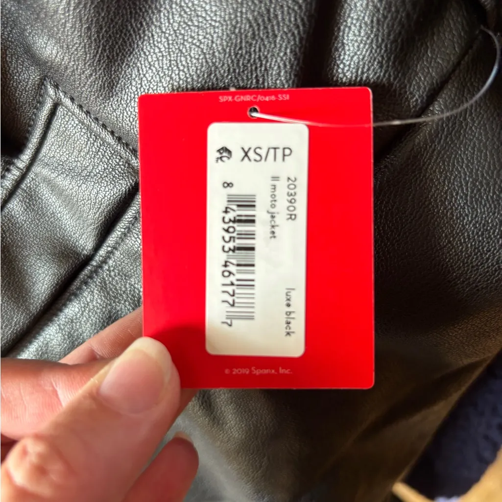 NWT SPANX women’s Leather-Like Moto Jacket sz XS - Image 5