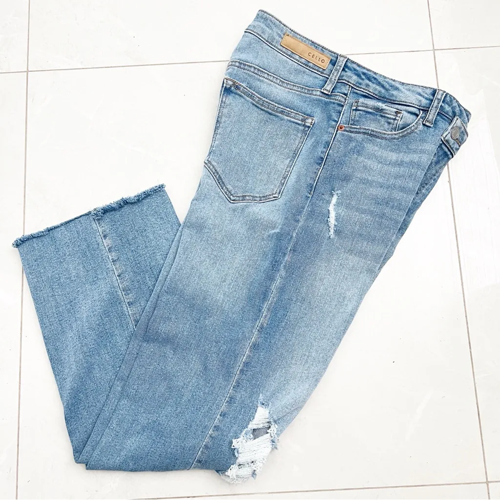 NEW Cello Wide Leg Denim Jeans SIZE 9 Inseam 28 Distressed High Waist - Image 3