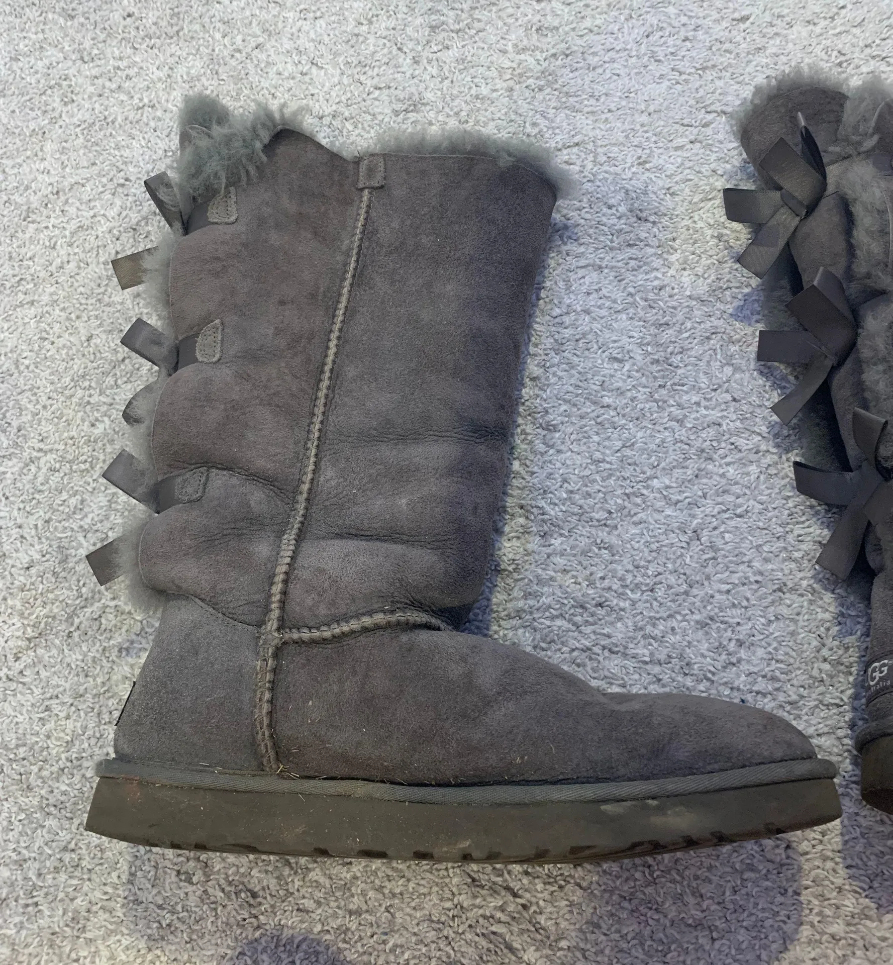 UGG grey Tall Boot With Bows - Image 4