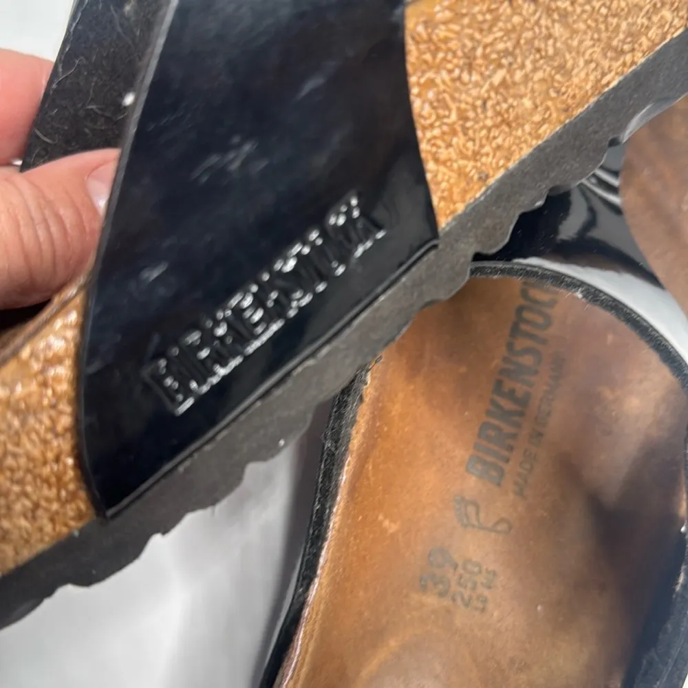 BIRKENSTOCK Women’s Gizeh Black Patent Thong Sandal S-219 Sz 8-8.5 Regular Width - Image 8