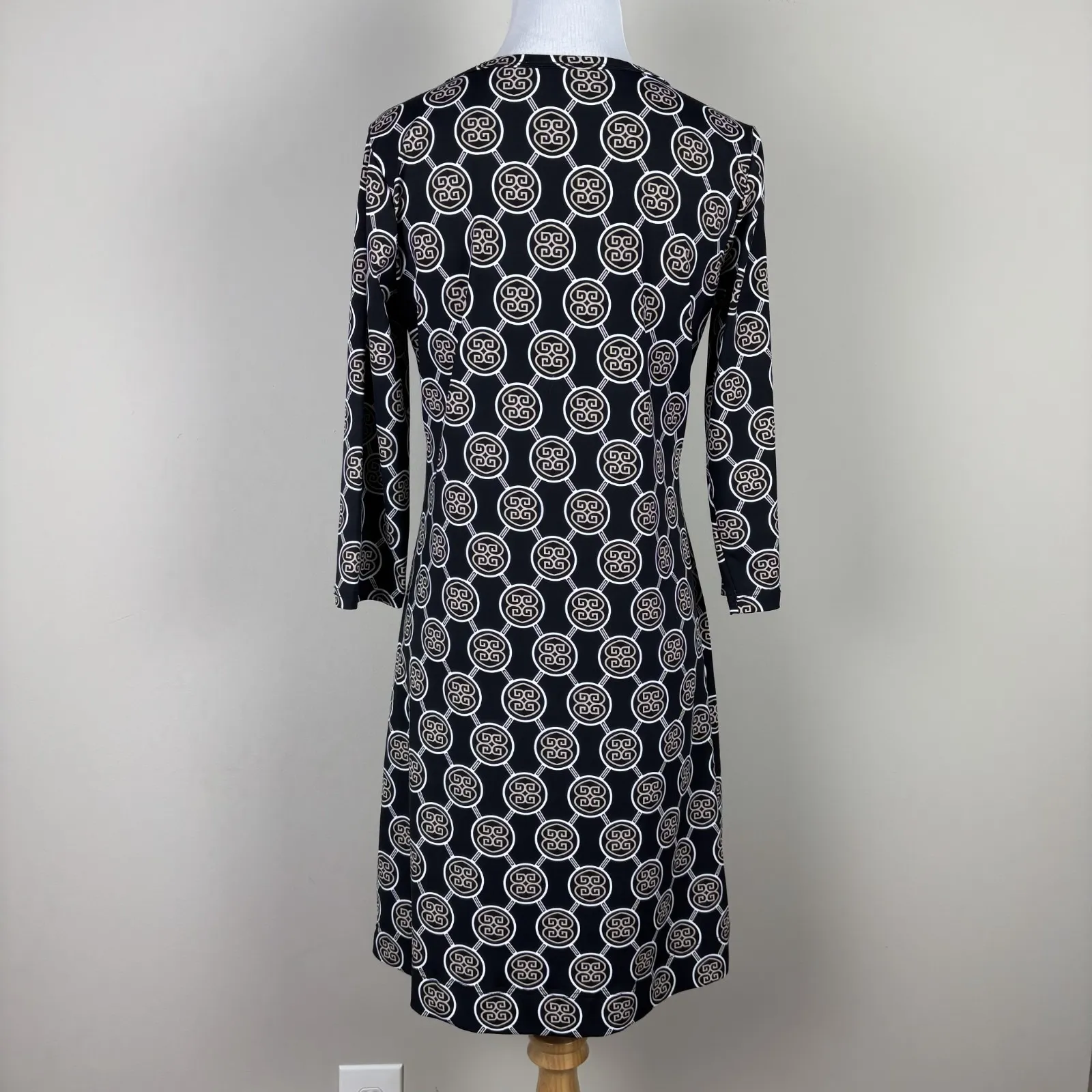LULU B Dress Womens XS Black Geometric 3/4 Sleeve UPF 50 Travel‎ Resort Nylon - Image 4