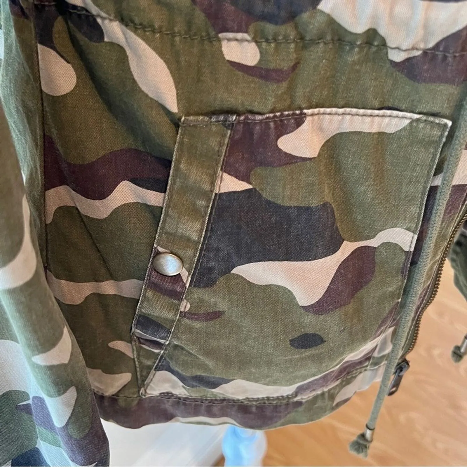 Old Navy Womens XS Camo Utility Jacket green drawstring cotton - Image 5