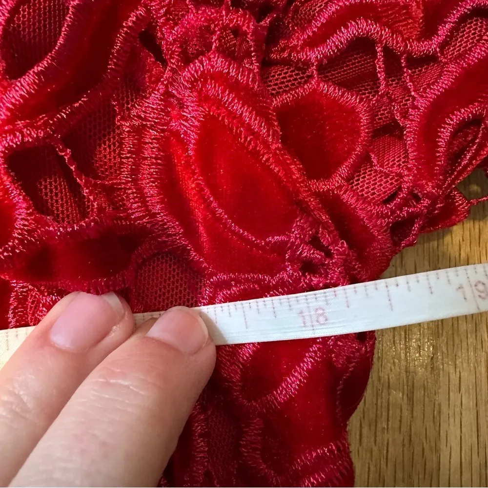 Boston Proper Women’s Velvet Floral Lace Duster Racing Red Size Small - Image 12