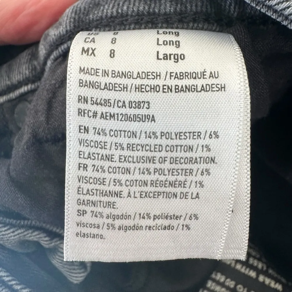 American Eagle - High Rise Curvy Mom Jeans Sz 8 Long - Image 8