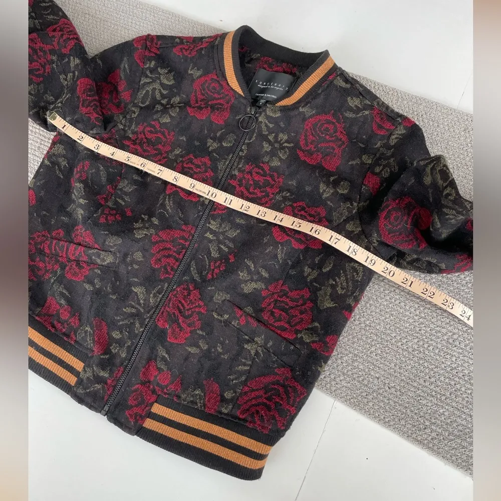 Sanctuary Wool Jacquard Black Rose Print Cropped Bomber Jacket Size Small - Image 8