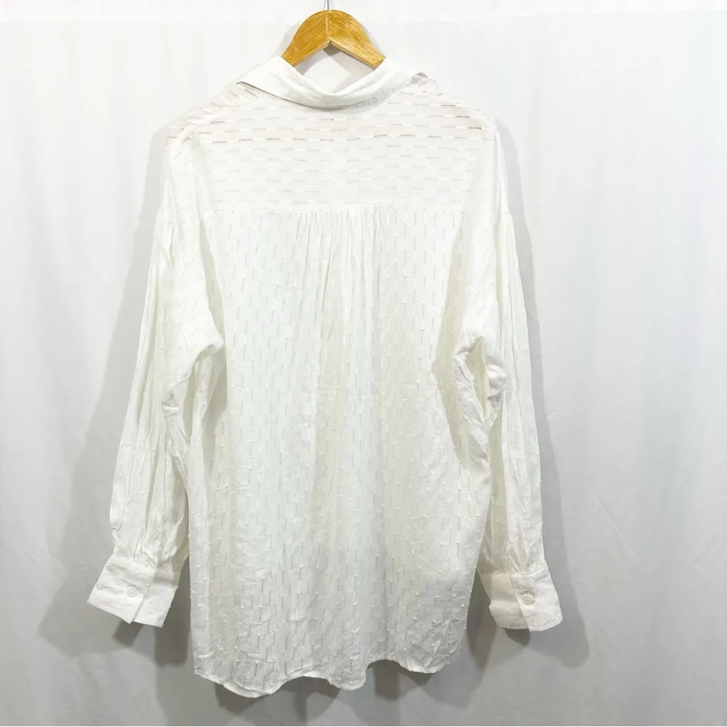 NWT Commense Textured Long Sleeve Button Down Top White - Image 5