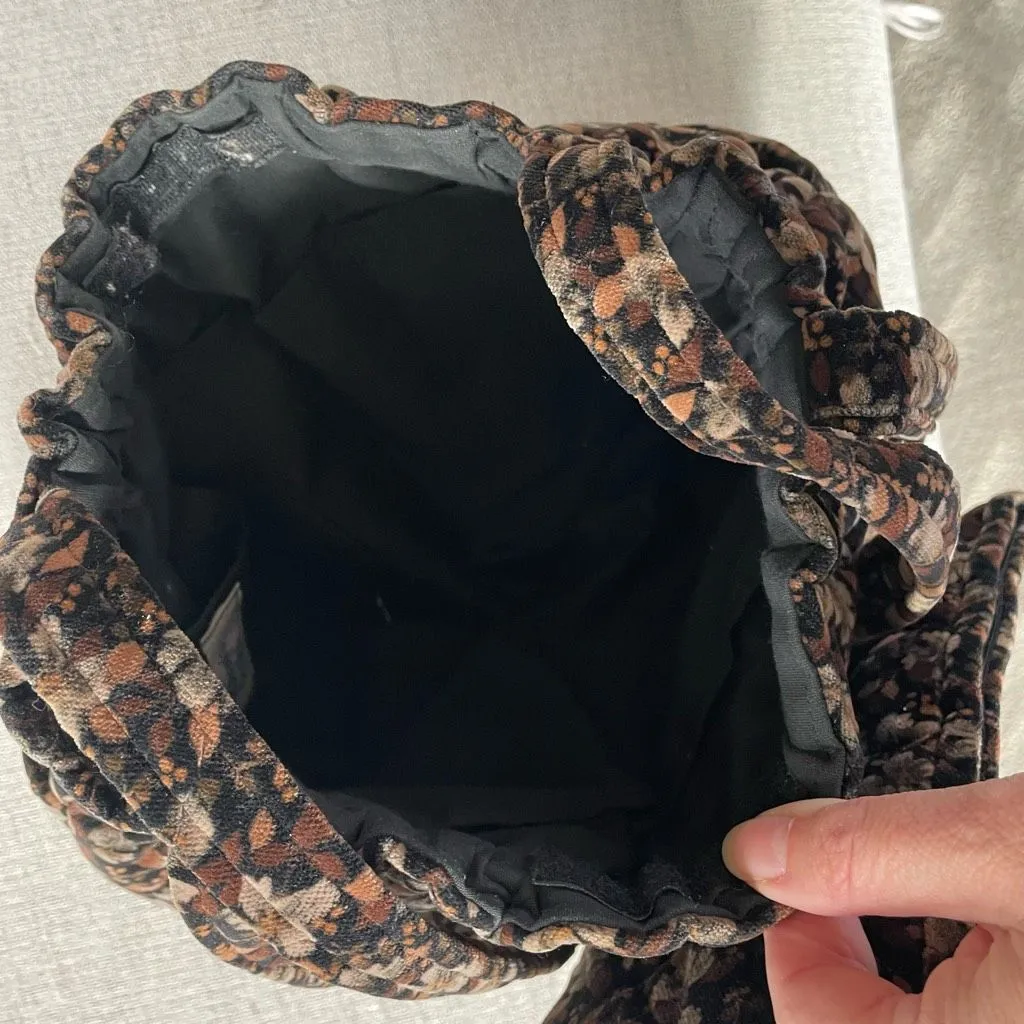 Vintage 70s Artisan Quilted Velveteen Purse Bag Pouch Wallet Neutral Floral Brown - Image 10