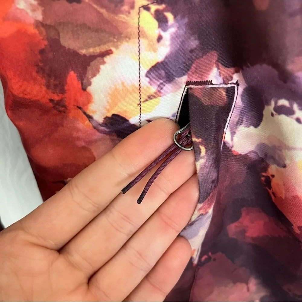 Women’s Plum Patterned Liquid Freerider Davos Insulated Snowboard Jacket Size M Purple Size M - Image 6