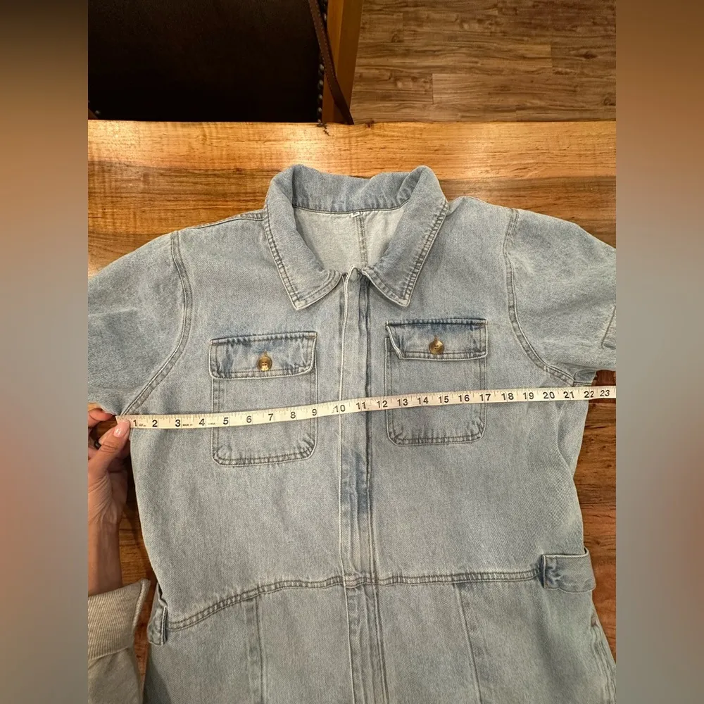 Euc Light Blue Denim Romper short sleeves Size XL - Image 8